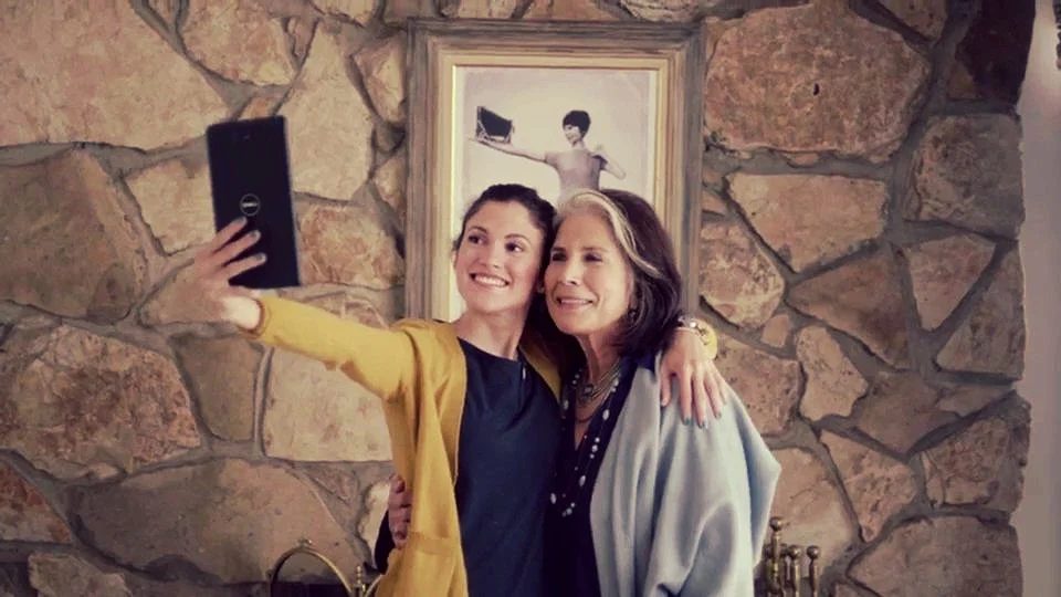 Dell — Selfie